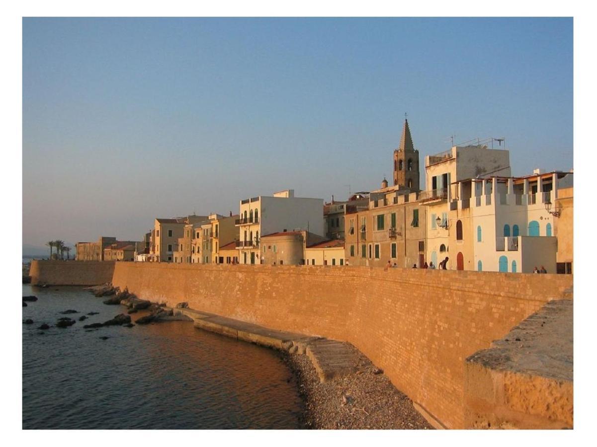 Appartamento In Centro Fronte Spiaggia Del Lido Con Terrazza Vista Mare E Wi-Fi Альгеро Экстерьер фото